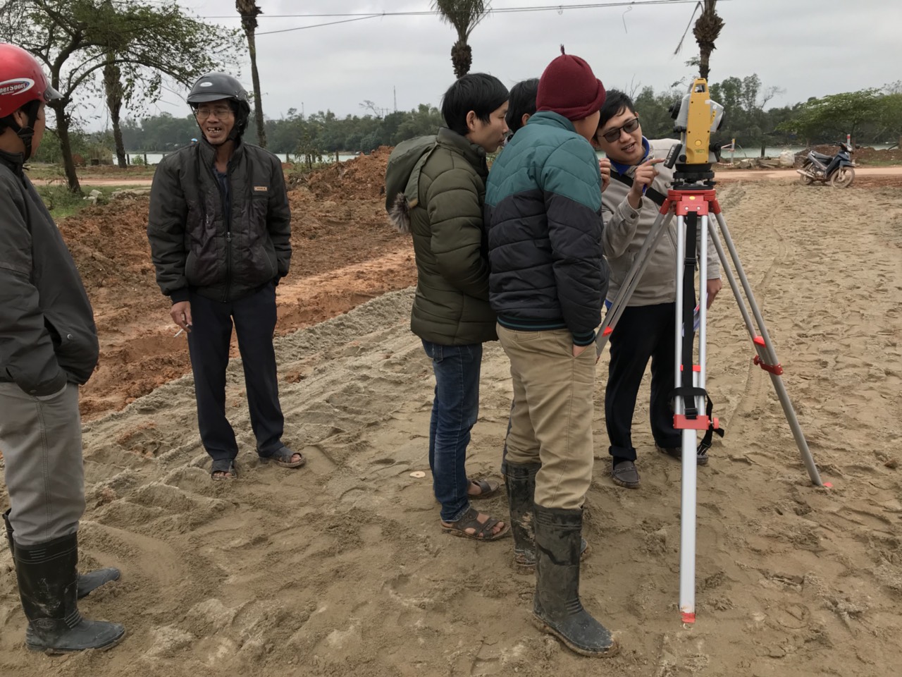 CHO THUE TOPCON ES52